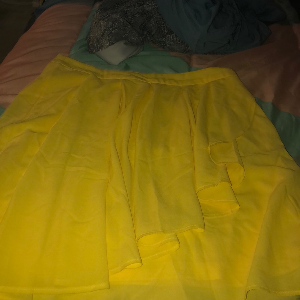 Yellow skirt